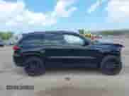 2021 Jeep Grand Cherokee Laredo E z VIN 1C4RJFAG0MC561001, wystawiony jako IAAI lot #42811025 z przebiegiem 48 959 mil mil oraz . Historia ofert i sprzedaży dostępna na DreamBid. Obrazek 13.