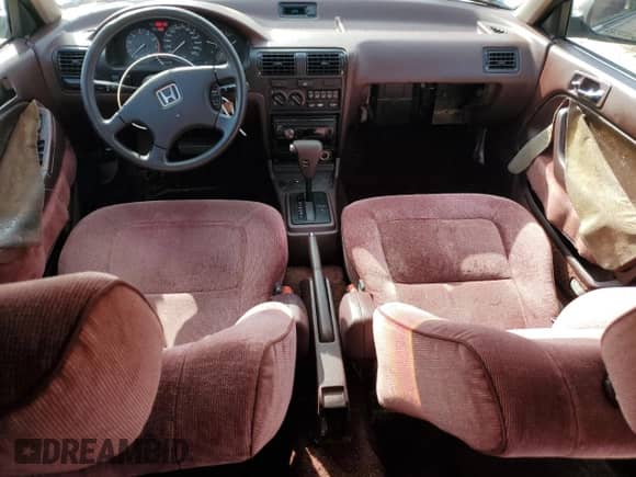 1990 Honda Accord с VIN 1HGCB7658LA103783, выставлен на аукционе Copart как лот 81592564 с пробегом 239 747 миль миль и Списание • Salvage title. История ставок и продаж доступна на DreamBid. Изображение 8.