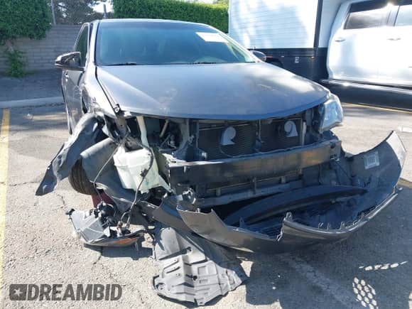 2014 Toyota Camry SE with VIN 4T1BF1FK0EU305189, listed as a IAAI auction lot 43398662 with 207,493 mi miles and . Bid and sale history available at DreamBid. Image 6.