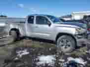 2018 Toyota Tacoma SR5 with VIN 5TFSZ5AN2JX164266, listed as a Copart auction lot 44937825 with 89,149 mi miles and Salvage title. Bid and sale history available at DreamBid. Image 4.