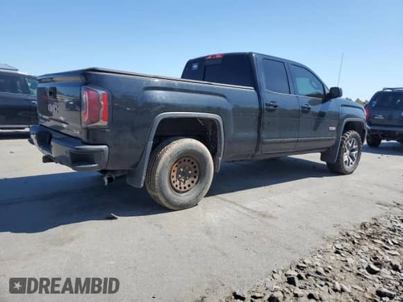 2017 GMC Sierra 1500 SLT z VIN 1GTV2NEJ6HZ105129, wystawiony jako Copart lot #58186405 z przebiegiem 160 738 mil mil oraz Szkoda całkowita • Salvage title. Historia ofert i sprzedaży dostępna na DreamBid. Obrazek 3.