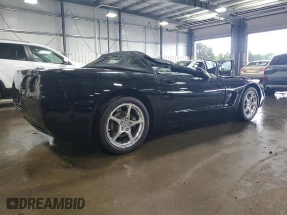 2002 Chevrolet Corvette с VIN 1G1YY32G425105016, выставлен на аукционе Copart как лот 58575714 с пробегом 33 152 миль миль и Списание • Salvage title. История ставок и продаж доступна на DreamBid. Изображение 3.