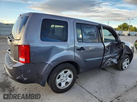 2015 Honda Pilot LX z VIN 5FNYF4H25FB060218, wystawiony jako Copart lot #82473835 z przebiegiem 83 803 mil mil oraz Szkoda całkowita • Salvage title. Historia ofert i sprzedaży dostępna na DreamBid. Obrazek 3.