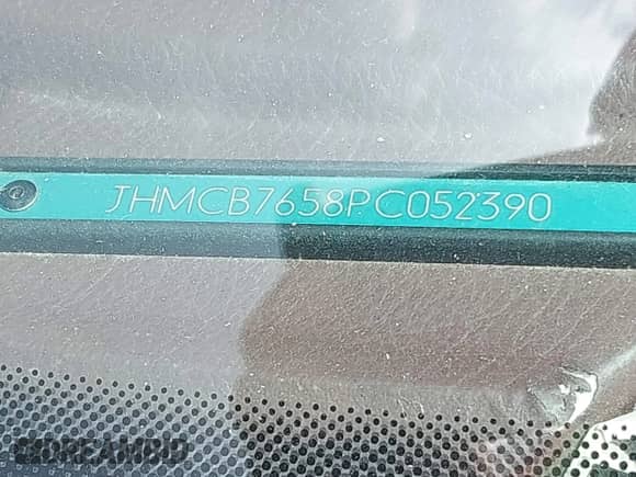 1993 Honda Accord LX z VIN JHMCB7658PC052390, wystawiony jako IAAI lot #43007376 z przebiegiem 276 373 mil mil oraz . Historia ofert i sprzedaży dostępna na DreamBid. Obrazek 9.