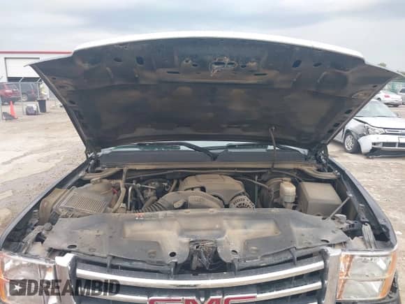2013 GMC Sierra 1500 SLE z VIN 1GTR2VE71DZ199937, wystawiony jako IAAI lot #43426027 z przebiegiem 112 140 mil mil oraz . Historia ofert i sprzedaży dostępna na DreamBid. Obrazek 10.