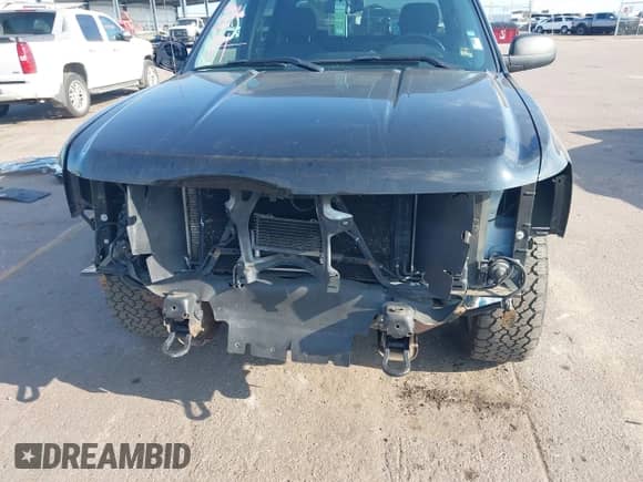2013 Chevrolet Silverado 1500 LT with VIN 3GCPKSE70DG182214, listed as a IAAI auction lot 43087741 with 204,953 mi miles and . Bid and sale history available at DreamBid. Image 6.