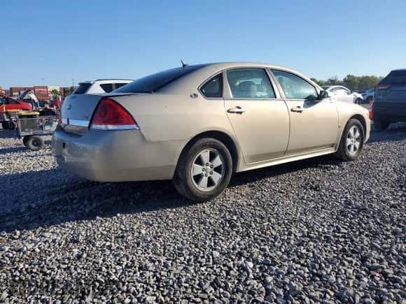 2009 Chevrolet Impala LT z VIN 2G1WT57K791149344, wystawiony jako Copart lot #85562065 z przebiegiem 138 136 mil mil oraz Szkoda całkowita • Salvage title. Historia ofert i sprzedaży dostępna na DreamBid. Obrazek 3.