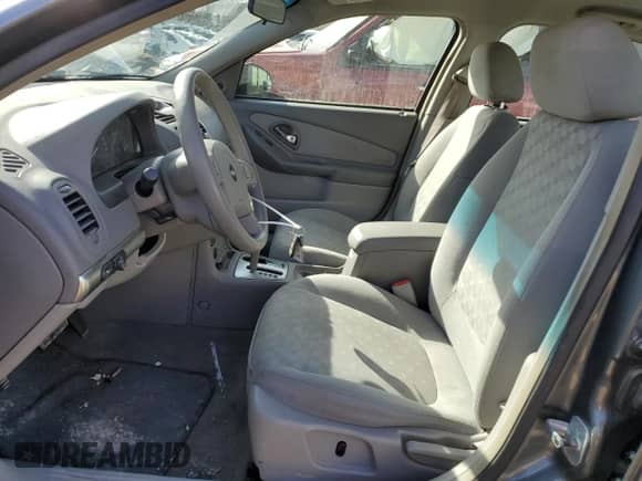 2005 Chevrolet Malibu LS с VIN 1G1ZT52825F225080, выставлен на аукционе Copart как лот 41103504 с пробегом 123 239 миль миль и Списание • Salvage title. История ставок и продаж доступна на DreamBid. Изображение 7.