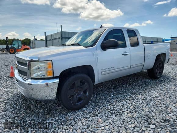 2012 Chevrolet Silverado 1500 LS с VIN 1GCRCREA8CZ182678, выставлен на аукционе Copart как лот 68735185 с пробегом 180 663 миль миль и Списание • Salvage title. История ставок и продаж доступна на DreamBid. Изображение 1.