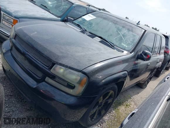 2006 Chevrolet TrailBlazer LT with VIN 1GNES13H262342982, listed as a IAAI auction lot 39856757 with 183,651 mi miles and . Bid and sale history available at DreamBid. Image 2.