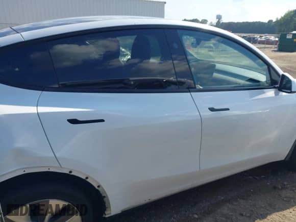 2023 Tesla Model Y Long Range с VIN 7SAYGDEE8PA128301, выставлен на аукционе IAAI как лот 42779318 с пробегом 60 466 миль миль и . История ставок и продаж доступна на DreamBid. Изображение 13.
