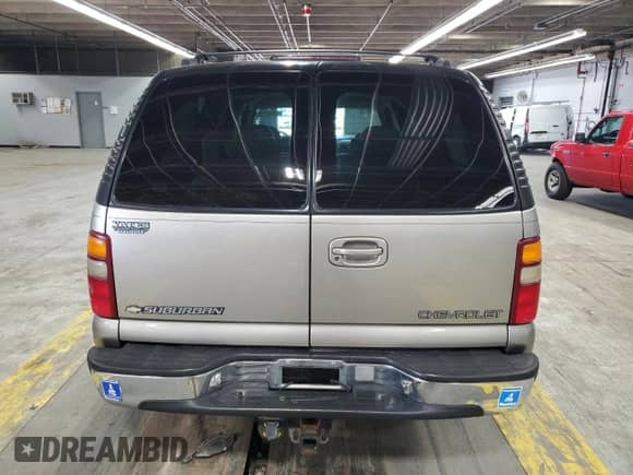 2000 Chevrolet Suburban LT с VIN 3GNFK16T9YG187961, выставлен на аукционе Copart как лот 70686795 с пробегом 131 864 миль миль и Списание • Salvage title. История ставок и продаж доступна на DreamBid. Изображение 6.