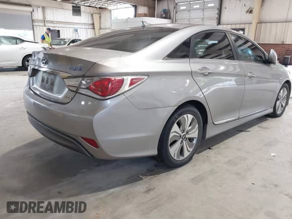 2013 Hyundai Sonata с VIN KMHEC4A48DA074302, выставлен на аукционе IAAI как лот 42869475 с пробегом 99 430 миль миль и . История ставок и продаж доступна на DreamBid. Изображение 4.
