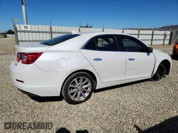 2015 Chevrolet Malibu LTZ with VIN 1G11F5SL0FF334650, listed as a Copart auction lot 89444605 with 123,033 mi miles and Clean title. Bid and sale history available at DreamBid. Image 3.