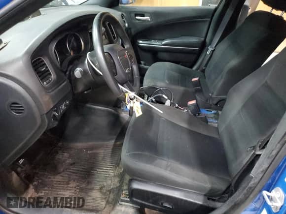 2017 Dodge Charger Police z VIN 2C3CDXKT4HH664105, wystawiony jako Copart lot #70341405 z przebiegiem 106 338 mil mil oraz Czysty tytuł • Clean title. Historia ofert i sprzedaży dostępna na DreamBid. Obrazek 9.