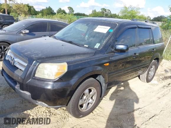 2006 Honda Pilot EX-L z VIN 5FNYF28566B019899, wystawiony jako IAAI lot #43523069 z przebiegiem 141 609 mil mil oraz . Historia ofert i sprzedaży dostępna na DreamBid. Obrazek 2.