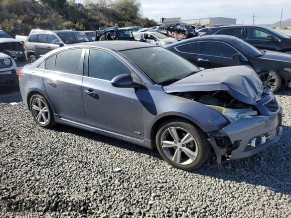 2013 Chevrolet Cruze 2LT с VIN 1G1PE5SB4D7121180, выставлен на аукционе Copart как лот 65310255 с пробегом 141 984 миль миль и Списание • Salvage title. История ставок и продаж доступна на DreamBid. Изображение 4.