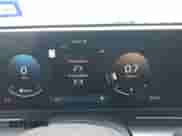 2025 Hyundai Kona Limited с VIN KM8HE3A32SU203784, выставлен на аукционе IAAI как лот 41867673 с пробегом 4 214 миль миль и . История ставок и продаж доступна на DreamBid. Изображение 7.