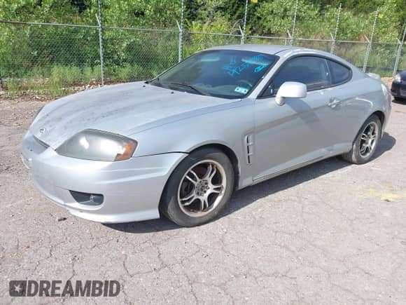 2006 Hyundai Tiburon GT с VIN KMHHN65F86U216664, выставлен на аукционе IAAI как лот 42550889 с пробегом 137 194 миль миль и . История ставок и продаж доступна на DreamBid. Изображение 2.