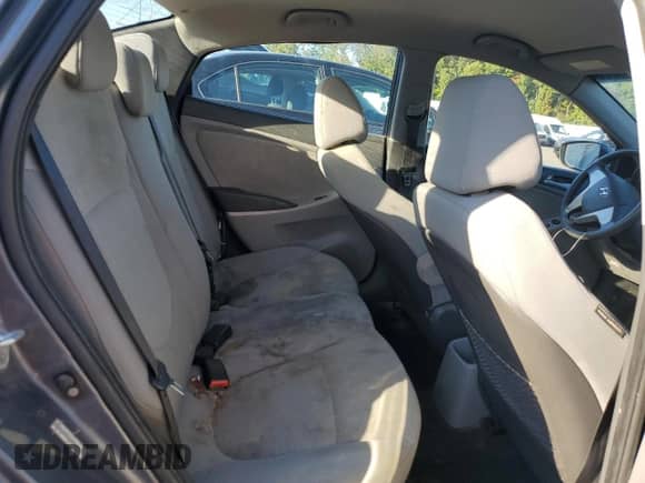 2012 Hyundai Accent GLS z VIN KMHCT4AE7CU178017, wystawiony jako Copart lot #81929055 z przebiegiem 146 610 mil mil oraz Czysty tytuł • Clean title. Historia ofert i sprzedaży dostępna na DreamBid. Obrazek 10.