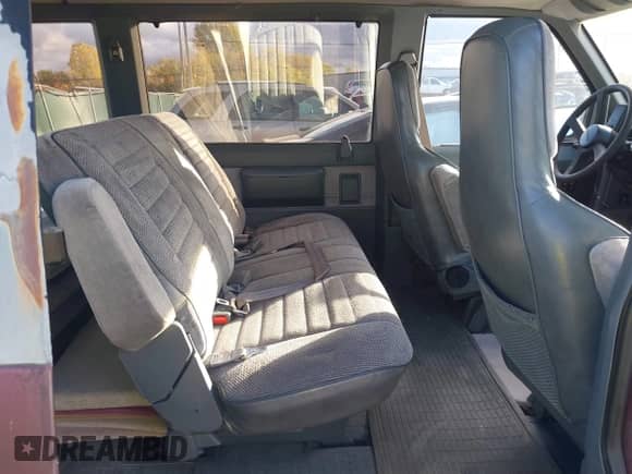 1989 Chevrolet Astro с VIN 1GNDM15Z5KB191240, выставлен на аукционе IAAI как лот 43510487 с пробегом 50 773 миль миль и . История ставок и продаж доступна на DreamBid. Изображение 8.
