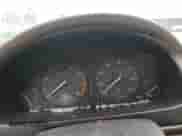 1996 Honda Accord EX z VIN 1HGCE6670TA026961, wystawiony jako Copart lot #86725534 z przebiegiem 239 435 mil mil oraz Szkoda całkowita • Salvage title. Historia ofert i sprzedaży dostępna na DreamBid. Obrazek 9.