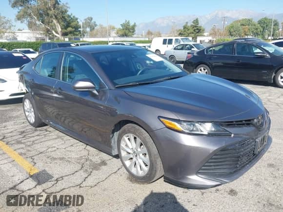 2019 Toyota Camry LE с VIN 4T1B11HK2KU715449, выставлен на аукционе IAAI как лот 43495656 с пробегом 82 639 миль миль и . История ставок и продаж доступна на DreamBid. Изображение 1.