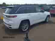 2024 Jeep Grand Cherokee Summit Reserve with VIN 1C4RJYE6XR8534038, listed as a IAAI auction lot 43097175 with 10,642 mi miles and . Bid and sale history available at DreamBid. Image 4.