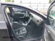 2013 Volvo S60 T6 R-Design Platinum с VIN YV1902FH9D1231456, выставлен на аукционе IAAI как лот 42788938 с пробегом 140 730 миль миль и . История ставок и продаж доступна на DreamBid. Изображение 5.
