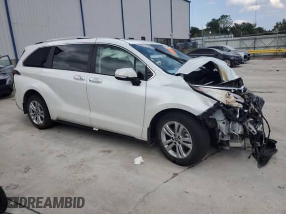 2023 Toyota Sienna Platinum с VIN 5TDESKFC4PS079869, выставлен на аукционе Copart как лот 69008395 с пробегом Не указан миль и Списание • Salvage title. История ставок и продаж доступна на DreamBid. Изображение 4.