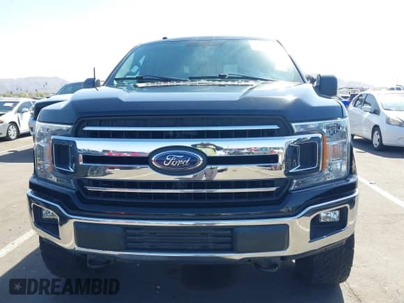 2018 Ford F-150 XL z VIN 1FTEW1EB8JFB88172, wystawiony jako IAAI lot #41692144 z przebiegiem 88 351 mil mil oraz . Historia ofert i sprzedaży dostępna na DreamBid. Obrazek 12.