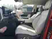 2024 Hyundai Santa Fe SEL z VIN 5NMP24G1XRH014967, wystawiony jako Copart lot #48683625 z przebiegiem 6 027 mil mil oraz Szkoda całkowita • Salvage title. Historia ofert i sprzedaży dostępna na DreamBid. Obrazek 7.