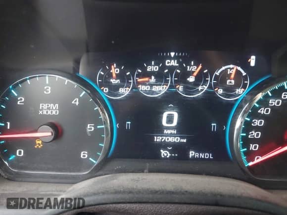 2017 Chevrolet Suburban Premier z VIN 1GNSCJKC2HR360964, wystawiony jako IAAI lot #41962373 z przebiegiem 127 060 mil mil oraz . Historia ofert i sprzedaży dostępna na DreamBid. Obrazek 16.