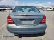 2005 Mercedes-Benz C 230 Kompressor с VIN WDBRF40J65F699028, выставлен на аукционе Copart как лот 81838625 с пробегом 108 311 миль миль и Списание • Salvage title. История ставок и продаж доступна на DreamBid. Изображение 6.