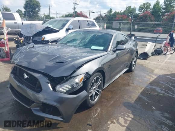 2017 Ford Mustang GT z VIN 1FA6P8CF7H5208224, wystawiony jako IAAI lot #43100029 z przebiegiem 87 720 mil mil oraz . Historia ofert i sprzedaży dostępna na DreamBid. Obrazek 2.
