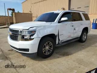 2017 Chevrolet Tahoe LT with VIN 1GNSCBKC3HR118822, listed as a Copart auction lot 80319815 with 199,593 mi miles and Salvage title. Bid and sale history available at DreamBid. Image 1.