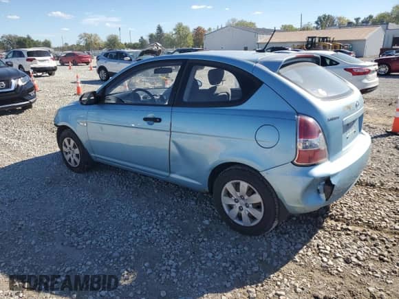 2009 Hyundai Accent Auto GS с VIN KMHCM36C39U127038, выставлен на аукционе Copart как лот 86157165 с пробегом 131 882 миль миль и Списание • Salvage title. История ставок и продаж доступна на DreamBid. Изображение 2.