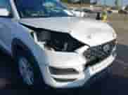 2019 Hyundai Tucson SE z VIN KM8J23A49KU859337, wystawiony jako IAAI lot #43526370 z przebiegiem 54 968 mil mil oraz . Historia ofert i sprzedaży dostępna na DreamBid. Obrazek 19.