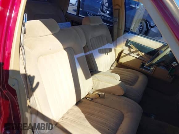 1986 Chevrolet Caprice с VIN 1G1BN69H7G9132578, выставлен на аукционе IAAI как лот 43501999 с пробегом 52 123 миль миль и . История ставок и продаж доступна на DreamBid. Изображение 14.