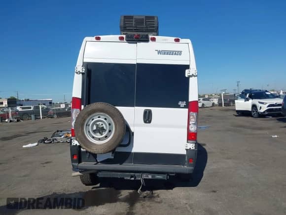 2021 Ram ProMaster Cargo с VIN 3C6LRVDG5ME561547, выставлен на аукционе IAAI как лот 42944202 с пробегом 60 155 миль миль и . История ставок и продаж доступна на DreamBid. Изображение 17.