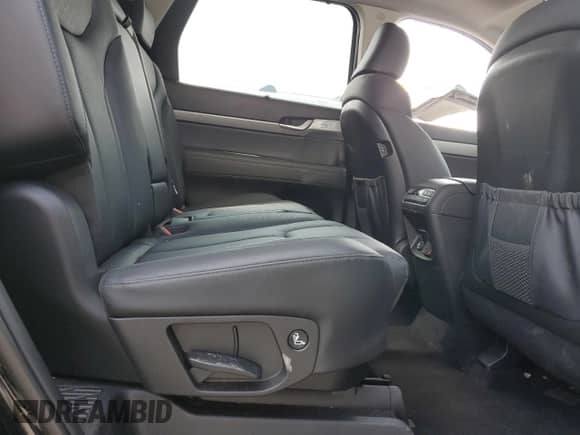 2023 Hyundai Palisade SEL с VIN KM8R44GE3PU620635, выставлен на аукционе Copart как лот 57664095 с пробегом 31 757 миль миль и Чистый • Clean title. История ставок и продаж доступна на DreamBid. Изображение 11.