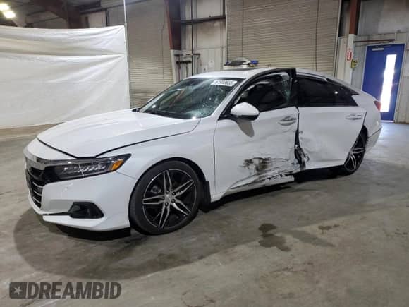 2022 Honda Accord Touring с VIN 1HGCV2F9XNA012160, выставлен на аукционе Copart как лот 61903635 с пробегом 25 792 миль миль и Списание • Salvage title. История ставок и продаж доступна на DreamBid. Изображение 1.