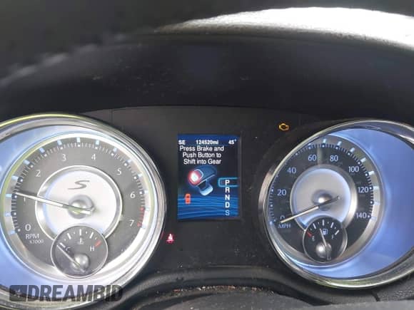 2013 Chrysler 300 S with VIN 2C3CCABG9DH728135, listed as a IAAI auction lot 43508849 with 124,520 mi miles and . Bid and sale history available at DreamBid. Image 7.