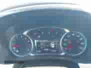 2018 Chevrolet Traverse LT Cloth z VIN 1GNERGKW3JJ209693, wystawiony jako IAAI lot #43443294 z przebiegiem 105 300 mil mil oraz . Historia ofert i sprzedaży dostępna na DreamBid. Obrazek 15.