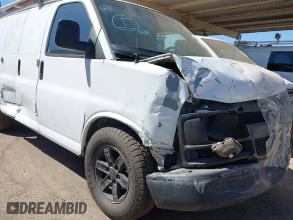 2003 Chevrolet Express Cargo z VIN 1GCFG15X531169592, wystawiony jako IAAI lot #40028419 z przebiegiem 304 962 mil mil oraz . Historia ofert i sprzedaży dostępna na DreamBid. Obrazek 6.