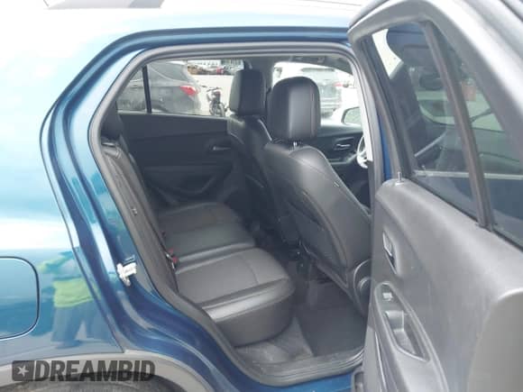 2020 Chevrolet Trax LT с VIN 3GNCJLSB9LL324539, выставлен на аукционе IAAI как лот 42614115 с пробегом 49 361 миль миль и . История ставок и продаж доступна на DreamBid. Изображение 8.