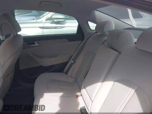 2016 Hyundai Sonata SE с VIN 5NPE24AF4GH416947, выставлен на аукционе IAAI как лот 43182341 с пробегом 48 958 миль миль и . История ставок и продаж доступна на DreamBid. Изображение 8.