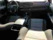 2022 Toyota Tacoma SR5 z VIN 3TYDZ5BNXNT015367, wystawiony jako Copart lot #68380495 z przebiegiem 46 301 mil mil oraz Szkoda całkowita • Salvage title. Historia ofert i sprzedaży dostępna na DreamBid. Obrazek 8.