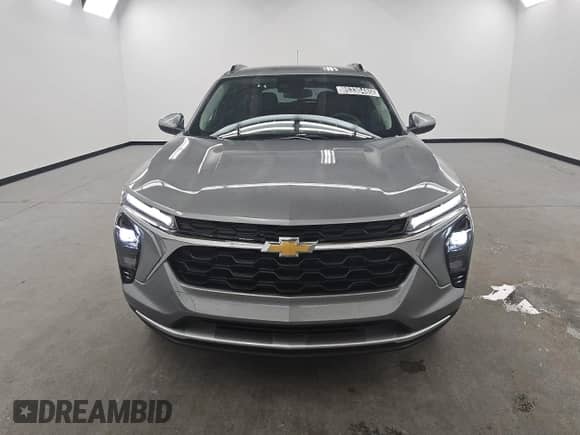 2025 Chevrolet Trax LT with VIN KL77LHEP5SC234028, listed as a Copart auction lot 85330485 with 12,509 mi miles and Salvage title. Bid and sale history available at DreamBid. Image 5.