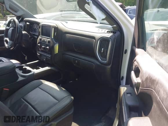 2022 Chevrolet Silverado 1500 LT Trail Boss z VIN 1GCPYFED7NZ146324, wystawiony jako IAAI lot #42416840 z przebiegiem 69 309 mil mil oraz . Historia ofert i sprzedaży dostępna na DreamBid. Obrazek 5.